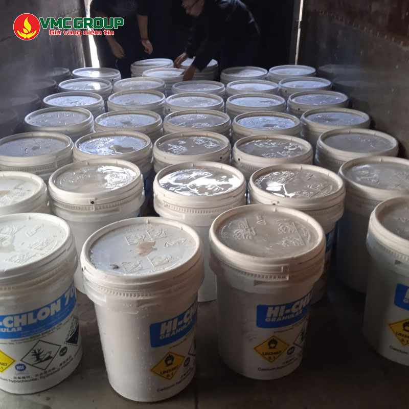 CHLORINE HI-CHLON 70% NHAT BAN THUNG 45KG