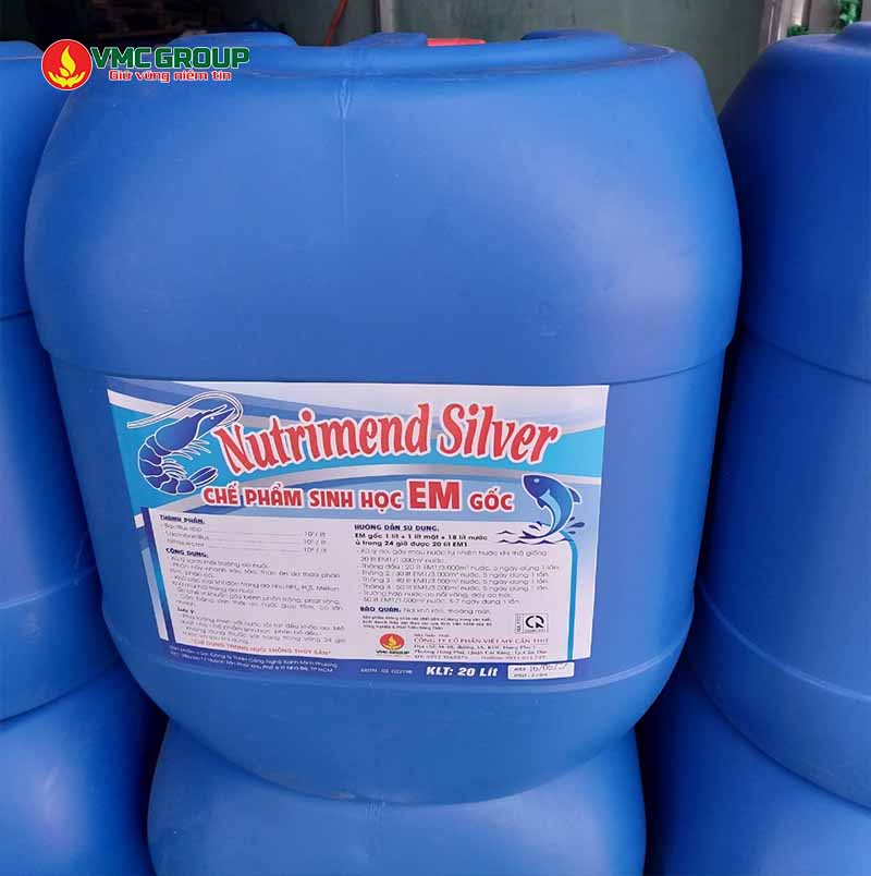 EM gốc được sử dụng phổ biến trong xử lý nước ao nuôi