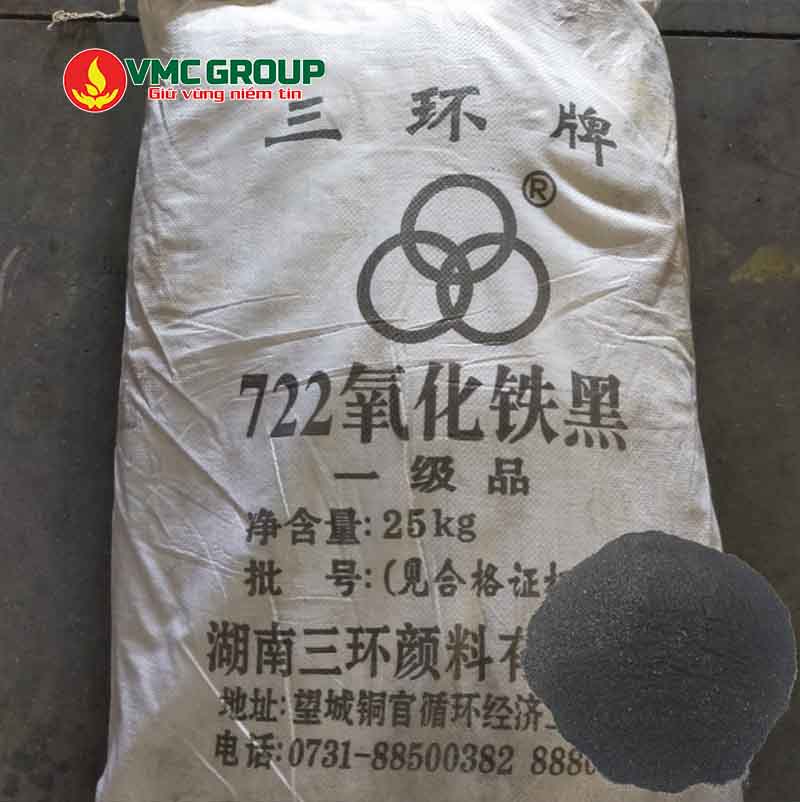 Iron oxide black có dạng bột mịn màu đen