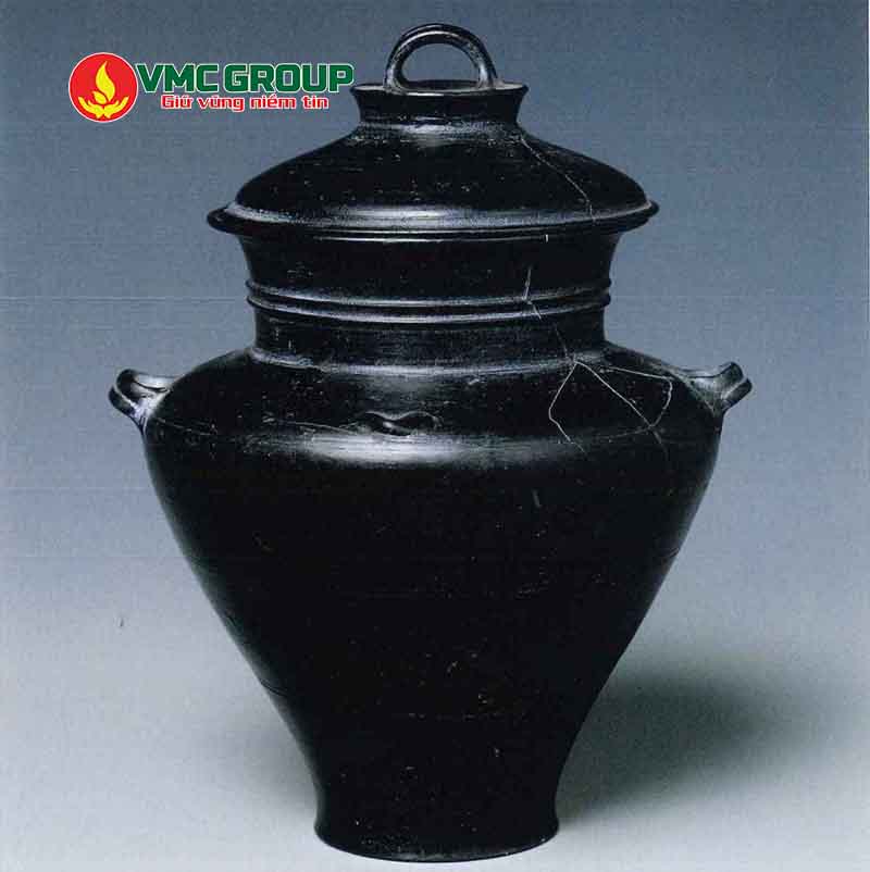 Iron oxide black được dùng trong gốm sứ