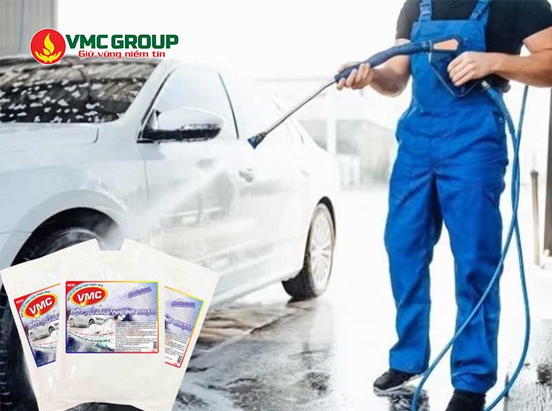 Hóa chất rửa xe giúp làm sạch xe mà không gây trầy xước bề mặt