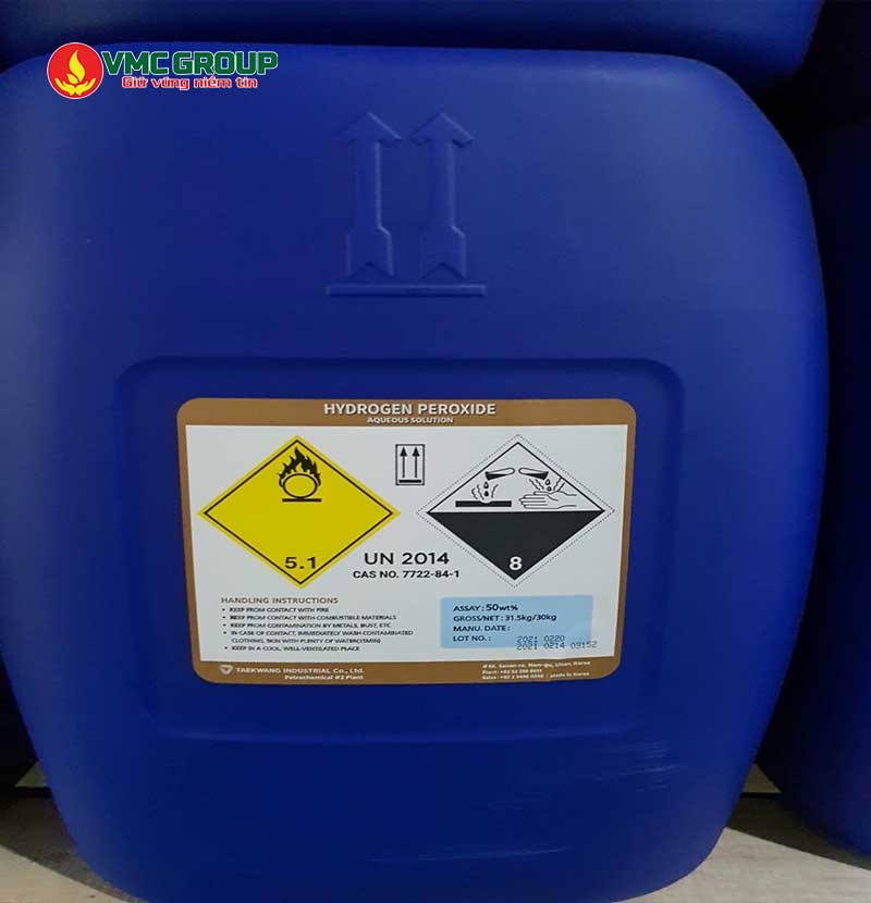 Oxy già là chất khử trùng trong bể bơi