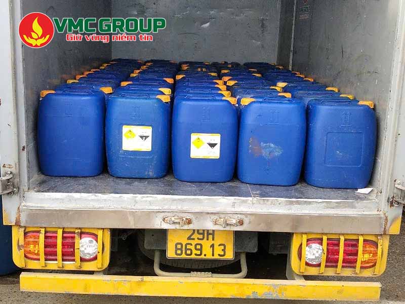 Bảo quản Acid HCl trong can nhựa chuyên dụng