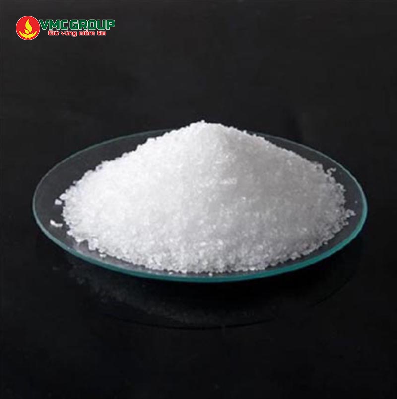Na3PO4 có dạng bột tinh thể màu trắng