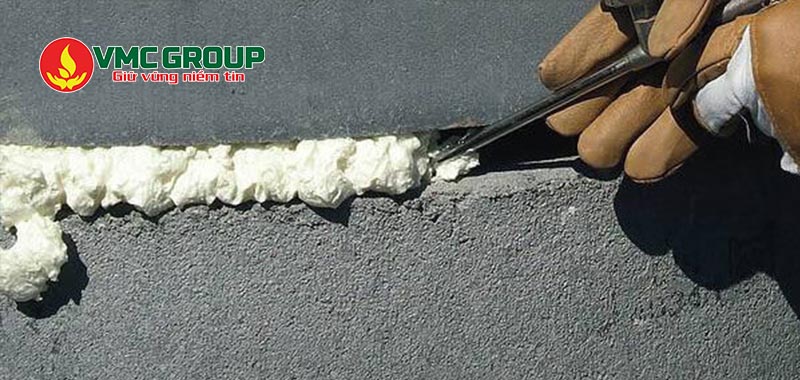 Apollo Foam dùng trám khe tường