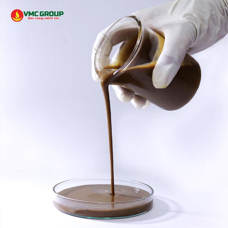 Dịch đạm cá thường có màu nâu