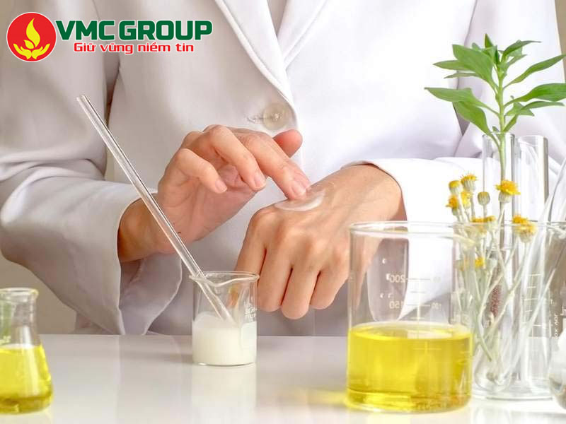 Polyethylene Glycol (PEG-4000) trong mỹ phẩm có tác dụng gì?