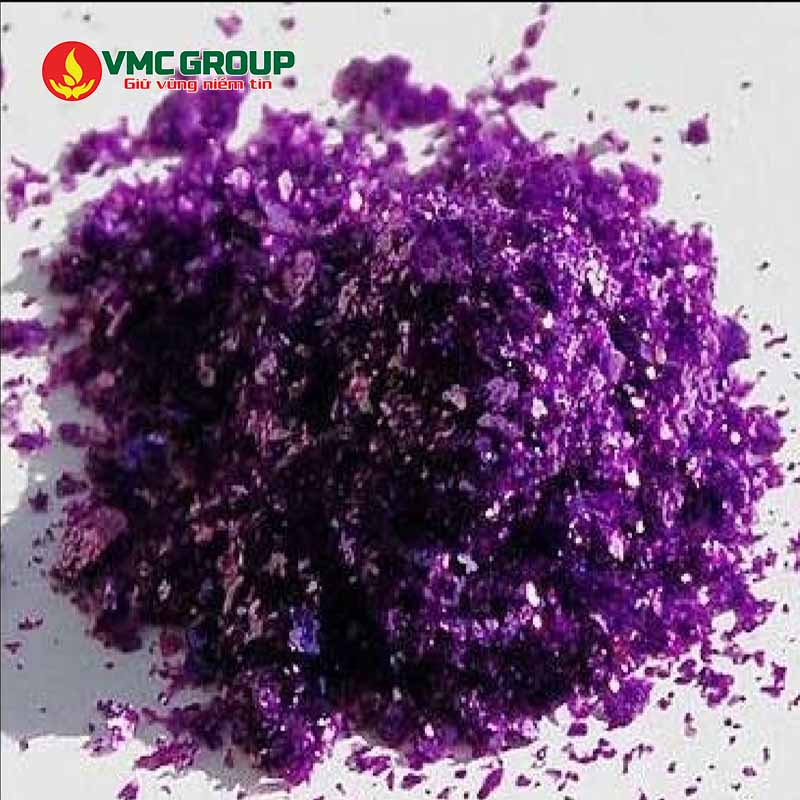 Cần mua chromium iii nitrate nonahydrate chất lượng