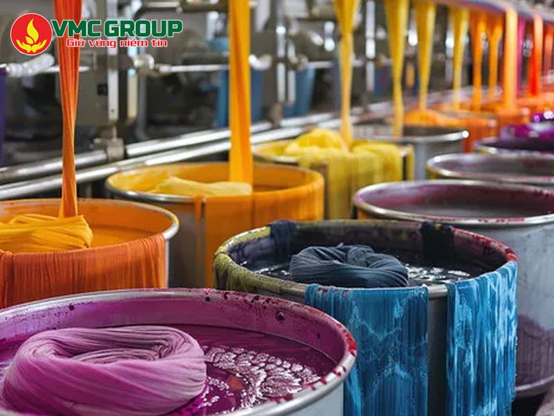 Ứng dụng của Zinc sulphate trong ngành dệt nhuộm