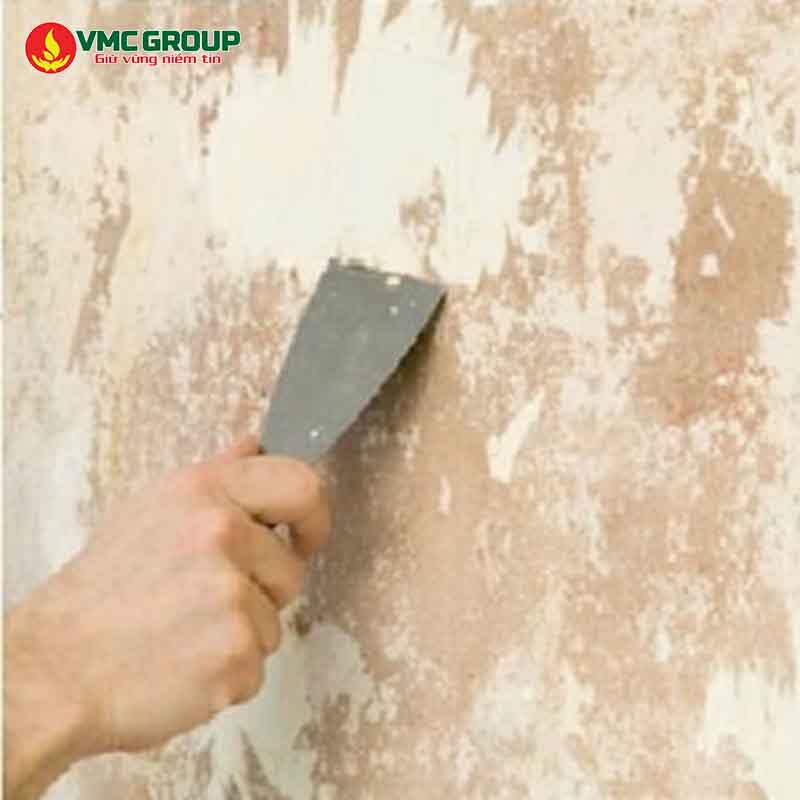 Loại bỏ lớp sơn hư hỏng